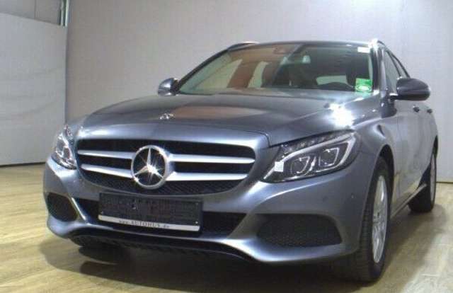 Left hand drive MERCEDES C CLASS 200 NAVI-LED